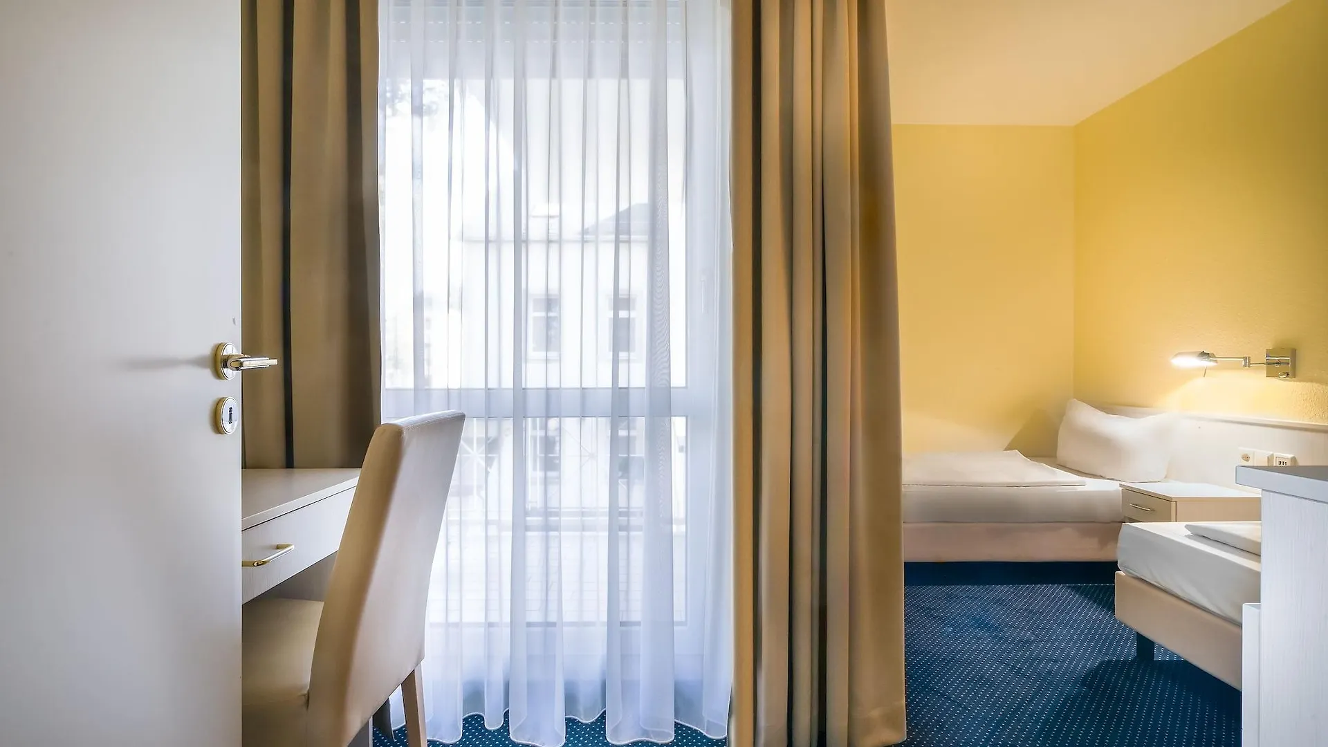 Scope Hotel Dresden Airport 3*,  Deutschland